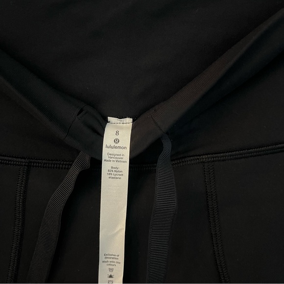 NWT lululemon Skinny Will Pant, size 8, pockets - Picture 4 of 6
